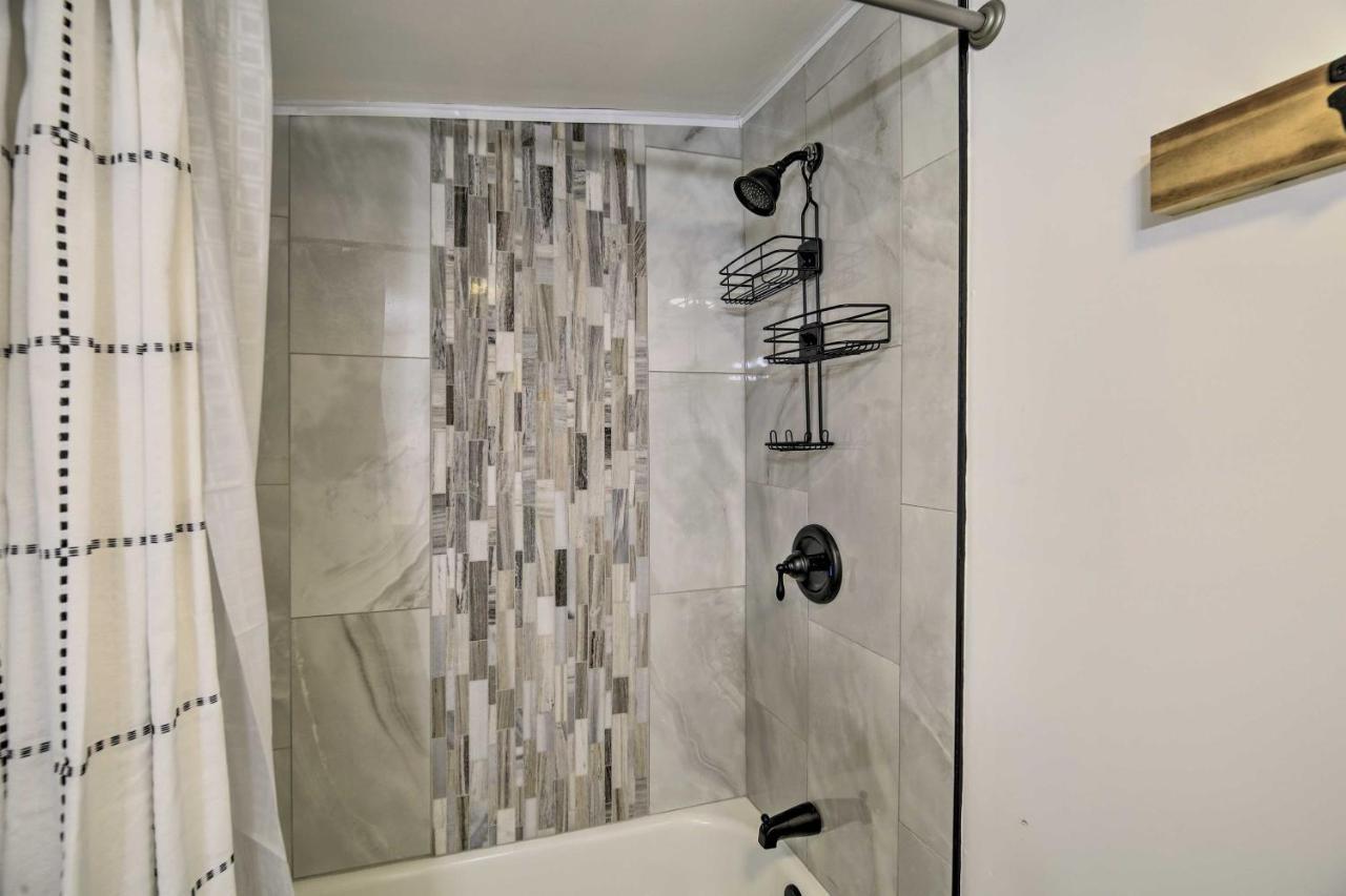 Updated Bristol Retreat About 2 Miles To Downtown! Extérieur photo